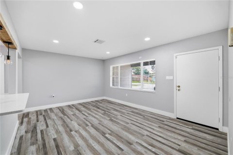 Villa ou maison à vendre à Tampa, Floride: 3 chambres, 201.13 m2 № 2277500 - photo 7