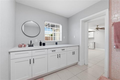 Villa ou maison à vendre à Tampa, Floride: 3 chambres, 201.13 m2 № 2277500 - photo 29