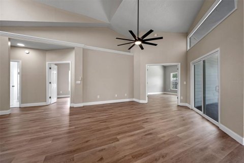 House in Orlando, Florida 3 bedrooms, 145.48 sq.m. № 1778138 - photo 22