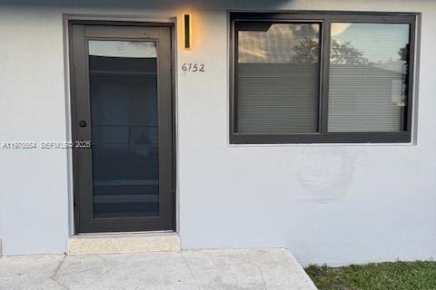 Снять в аренду виллу или дом в Майами, Флорида 2 спальни, 139.35м2, № 2038523 - фото 3