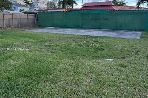 Снять в аренду виллу или дом в Майами, Флорида 2 спальни, 139.35м2, № 2038523 - фото 2