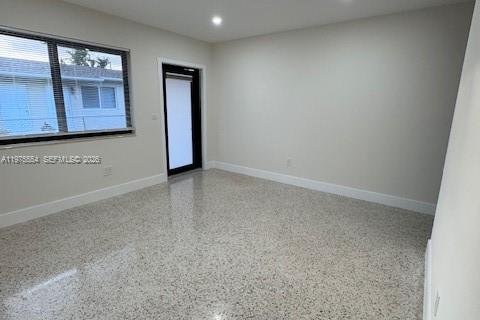 Снять в аренду виллу или дом в Майами, Флорида 2 спальни, 139.35м2, № 2038523 - фото 9