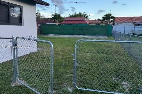 Снять в аренду виллу или дом в Майами, Флорида 2 спальни, 139.35м2, № 2038523 - фото 4