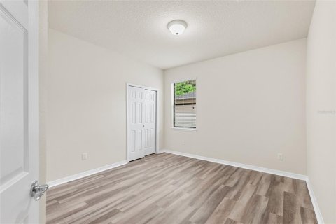Villa ou maison à vendre à Valrico, Floride: 4 chambres, 225.38 m2 № 2395745 - photo 10