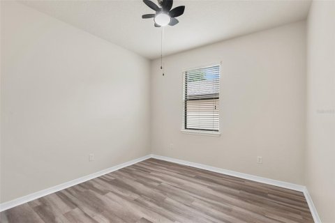Villa ou maison à vendre à Valrico, Floride: 4 chambres, 225.38 m2 № 2395745 - photo 13