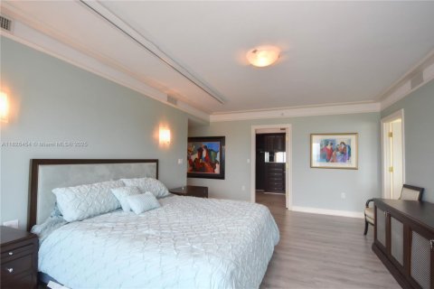 Condominio en venta en Aventura, Florida, 4 dormitorios, 332.13 m2 № 1981635 - foto 9