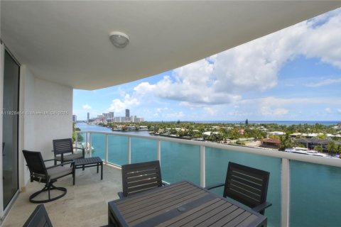 Condominio en venta en Aventura, Florida, 4 dormitorios, 332.13 m2 № 1981635 - foto 19