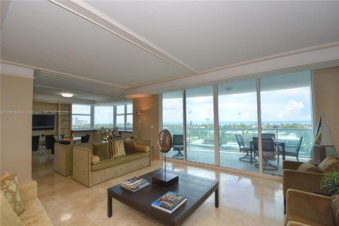 Condominio en venta en Aventura, Florida, 4 dormitorios, 332.13 m2 № 1981635 - foto 30