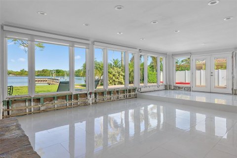 House in Saint Petersburg, Florida 3 bedrooms, 257.71 sq.m. № 1602433 - photo 11
