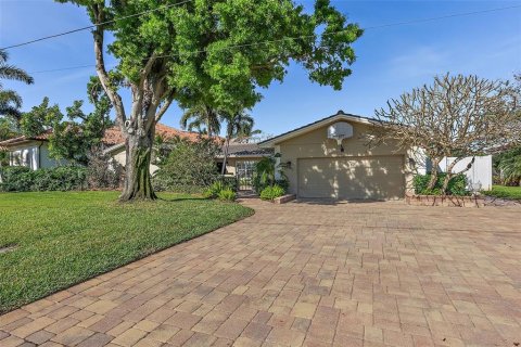 House in Saint Petersburg, Florida 3 bedrooms, 257.71 sq.m. № 1602433 - photo 13