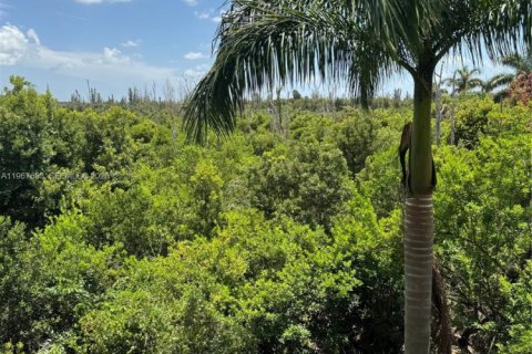 Condominio en venta en Doral, Florida, 2 dormitorios, 89.46 m2 № 2029734 - foto 11