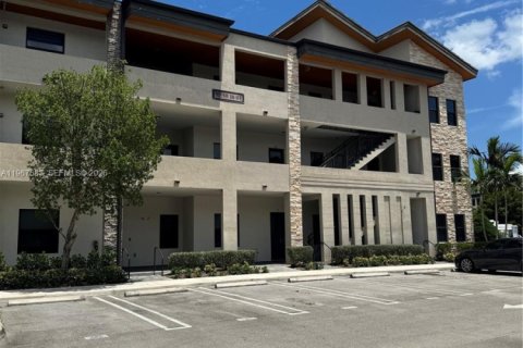 Condominio en venta en Doral, Florida, 2 dormitorios, 89.46 m2 № 2029734 - foto 30