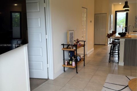 Condominio en venta en Doral, Florida, 2 dormitorios, 89.46 m2 № 2029734 - foto 28