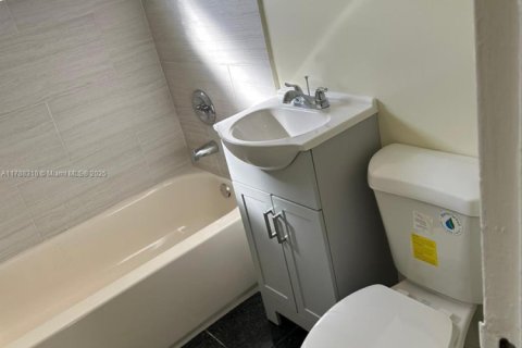 Купить коммерческую недвижимость в Халландейл-Бич, Флорида 159.42м2, № 1731043 - фото 29
