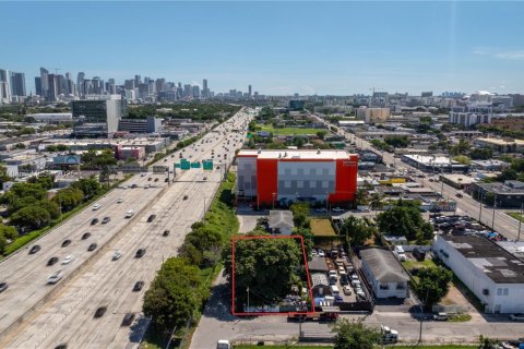 Immobilier commercial à vendre à Miami, Floride: 112.78 m2 № 2059698 - photo 3