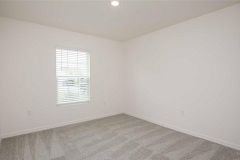 House in Lehigh Acres, Florida 4 bedrooms, 173.45 sq.m. № 1797467 - photo 16