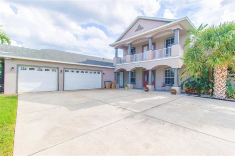 Casa en venta en Kissimmee, Florida, 4 dormitorios, 337.89 m2 № 1373821 - foto 3