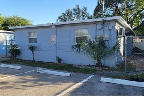 Apartment in Fort Lauderdale, Florida 2 bedrooms, 69.68 sq.m. № 2008177