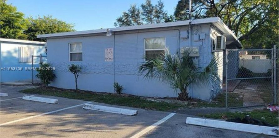 Apartment in Fort Lauderdale, Florida 2 bedrooms, 69.68 sq.m. № 2008177