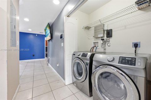 Casa en venta en West Park, Florida, 4 dormitorios, 131.92 m2 № 2000652 - foto 20