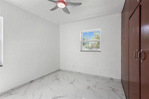 House in Lakeland, Florida 3 bedrooms, 75.81 sq.m. № 1832156 - photo 16