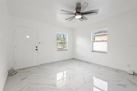 House in Lakeland, Florida 3 bedrooms, 75.81 sq.m. № 1832156 - photo 4