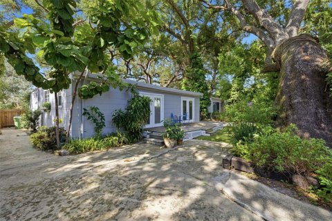 Casa en venta en Tampa, Florida, 3 dormitorios, 135.82 m2 № 2220416 - foto 23