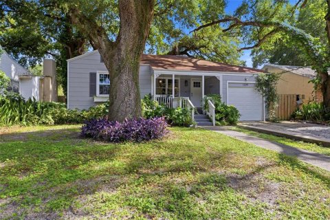 Casa en Tampa, Florida 3 dormitorios, 135.82 m2 № 2220416