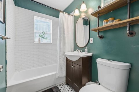 Casa en venta en Tampa, Florida, 3 dormitorios, 135.82 m2 № 2220416 - foto 19