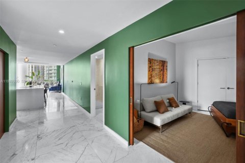 Copropriété à vendre à Miami, Floride: 4 chambres, 203.27 m2 № 2052665 - photo 16