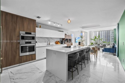 Condo à Miami, Floride, 4 chambres  № 2052665