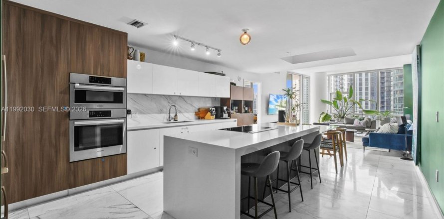 Condo à Miami, Floride, 4 chambres  № 2052665