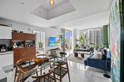 Copropriété à vendre à Miami, Floride: 4 chambres, 203.27 m2 № 2052665 - photo 4