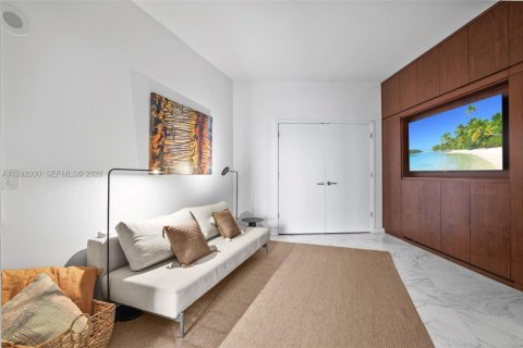 Copropriété à vendre à Miami, Floride: 4 chambres, 203.27 m2 № 2052665 - photo 14