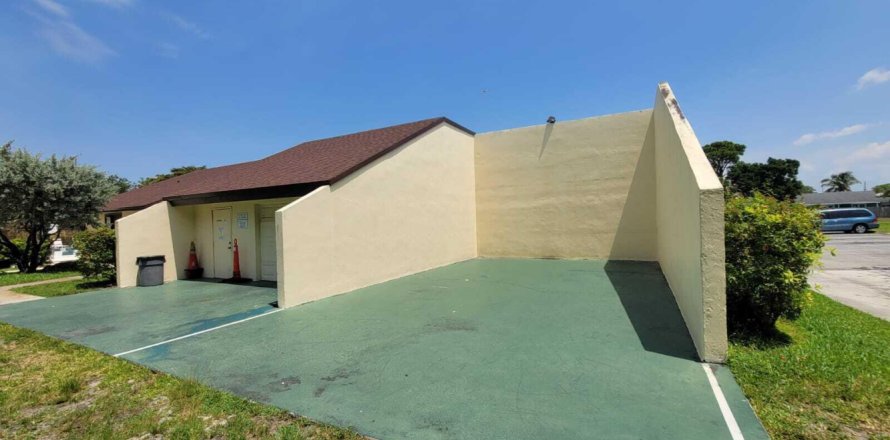 Condo in West Palm Beach, Florida, 2 bedrooms  № 1182488
