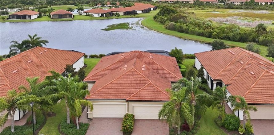 Villa ou maison à Venice, Floride 3 chambres, 131.55 m2 № 2404599