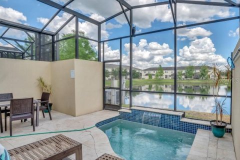 Adosado en venta en Kissimmee, Florida, 4 dormitorios, 165.55 m2 № 2155765 - foto 2