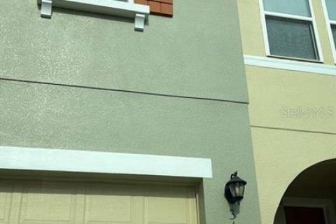 Adosado en venta en Kissimmee, Florida, 4 dormitorios, 165.55 m2 № 2155765 - foto 18