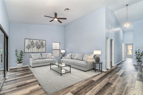 House in Fort Myers, Florida 3 bedrooms, 166.95 sq.m. № 2232644 - photo 4