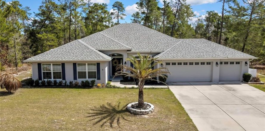 Casa en Homosassa, Florida 4 dormitorios, 275.27 m2 № 2330970