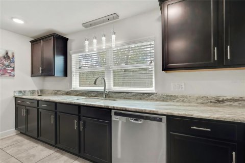 Casa en venta en Homosassa, Florida, 4 dormitorios, 275.27 m2 № 2330970 - foto 19