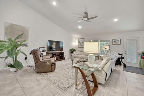 Casa en venta en Homosassa, Florida, 4 dormitorios, 275.27 m2 № 2330970 - foto 9
