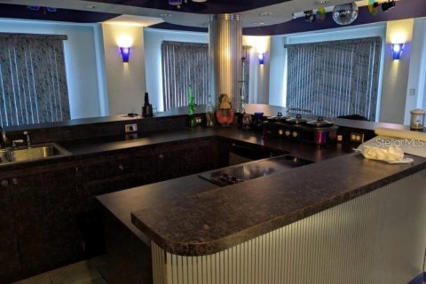 Commercial property in Tampa, Florida 481.23 sq.m. № 1107283 - photo 28