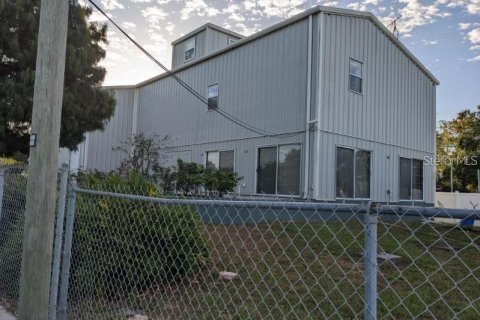 Commercial property in Tampa, Florida 481.23 sq.m. № 1107283 - photo 4