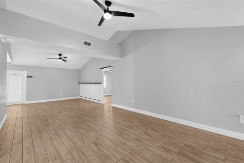 Villa ou maison à vendre à Lakeland, Floride: 5 chambres, 175.03 m2 № 2390911 - photo 2