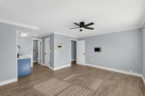 Villa ou maison à vendre à Lakeland, Floride: 5 chambres, 175.03 m2 № 2390911 - photo 9