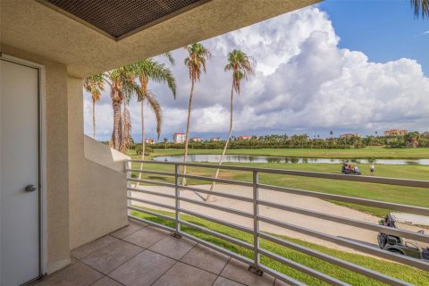 Condominio en venta en Saint Petersburg, Florida, 2 dormitorios, 106.37 m2 № 1723235 - foto 21