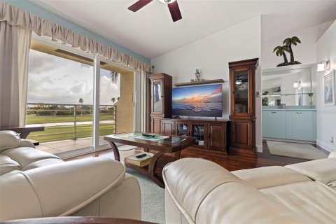Condominio en venta en Saint Petersburg, Florida, 2 dormitorios, 106.37 m2 № 1723235 - foto 15