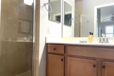 Condo in Bradenton, Florida, 2 bedrooms  № 2239828 - photo 11