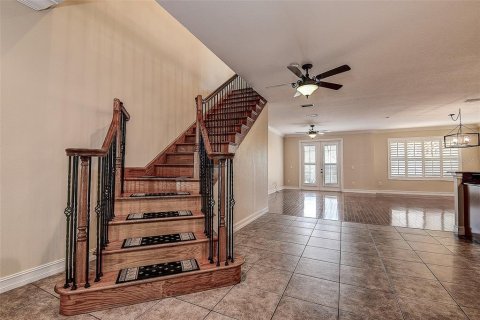 Townhouse in Palm Harbor, Florida 3 bedrooms, 235.79 sq.m. № 2405145 - photo 17